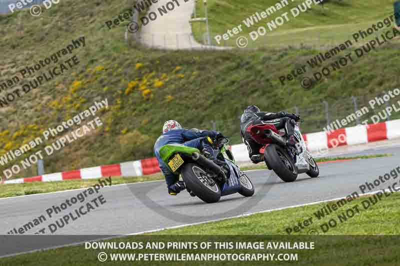 cadwell no limits trackday;cadwell park;cadwell park photographs;cadwell trackday photographs;enduro digital images;event digital images;eventdigitalimages;navarra;no limits trackdays;peter wileman photography;racing digital images;trackday digital images;trackday photos